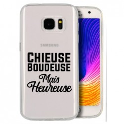 Coque chieuse boudeuse mais...