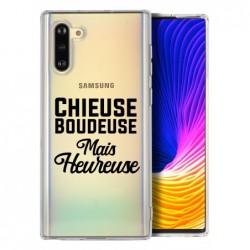 Coque chieuse boudeuse mais...