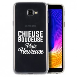 Coque chieuse boudeuse mais...